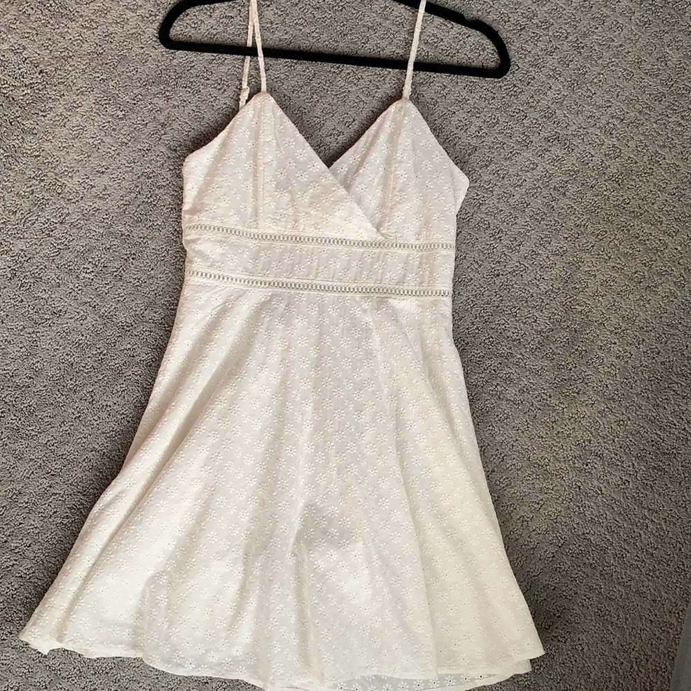 Francescas floral detailing white dress